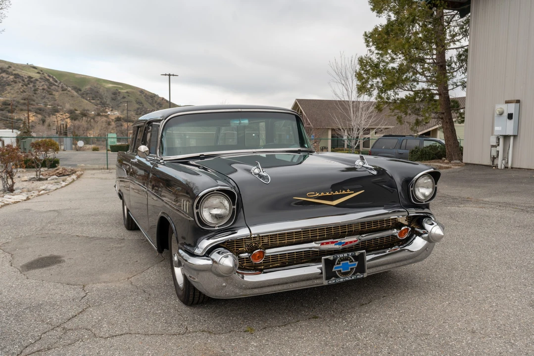 1957 Chevrolet Nomad - Image 27 of 31