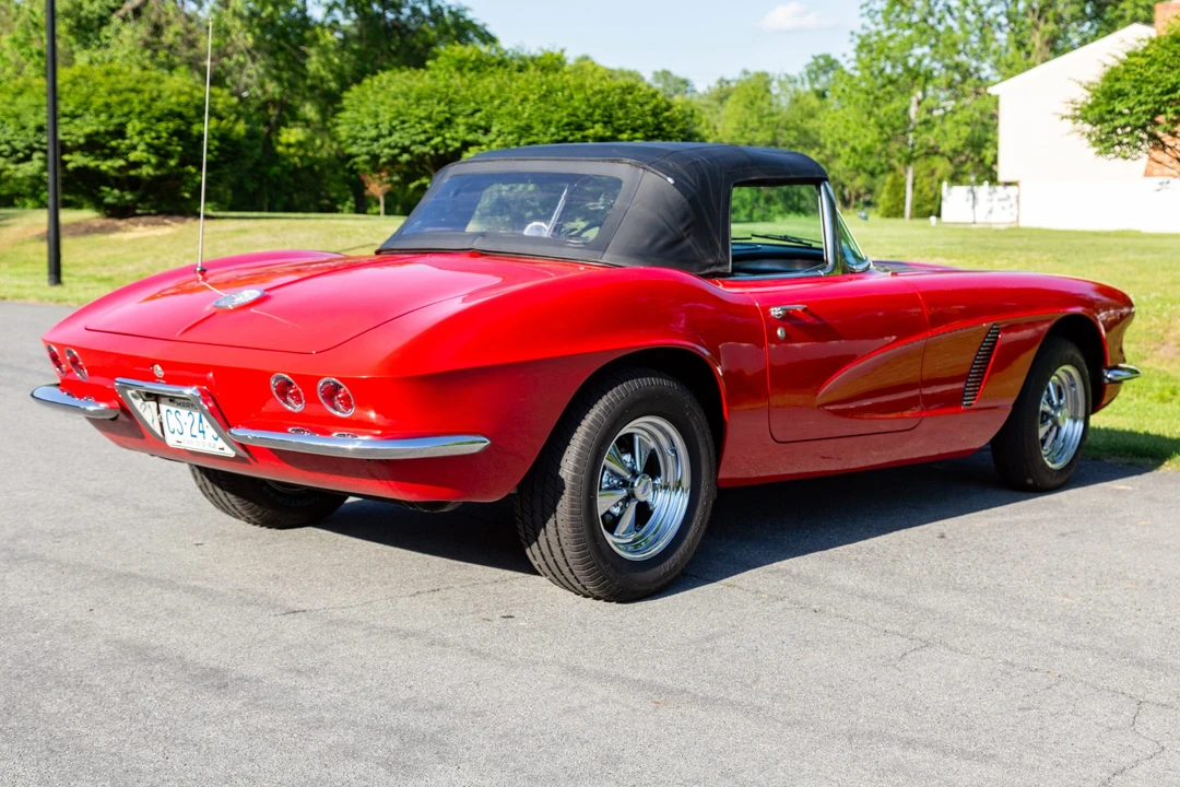 1962 Chevrolet Corvette C1 - Image 14 of 31