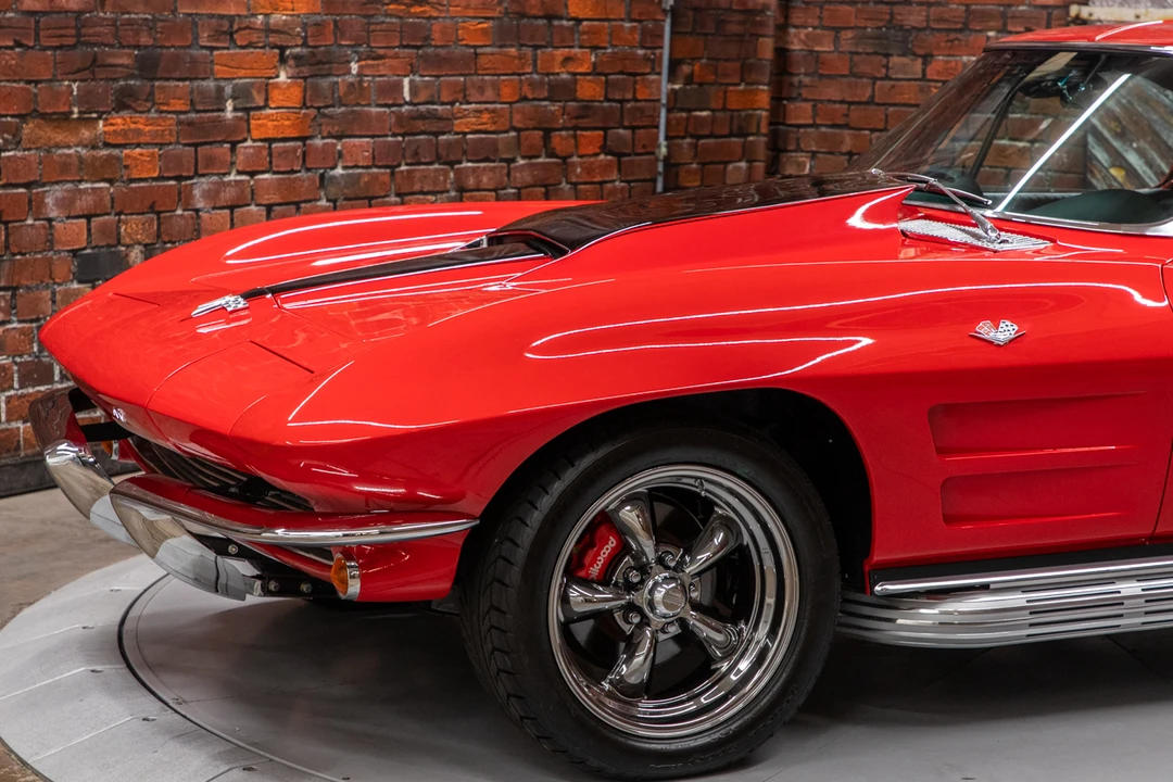 1963 Chevrolet Corvette C2 - Image 18 of 31