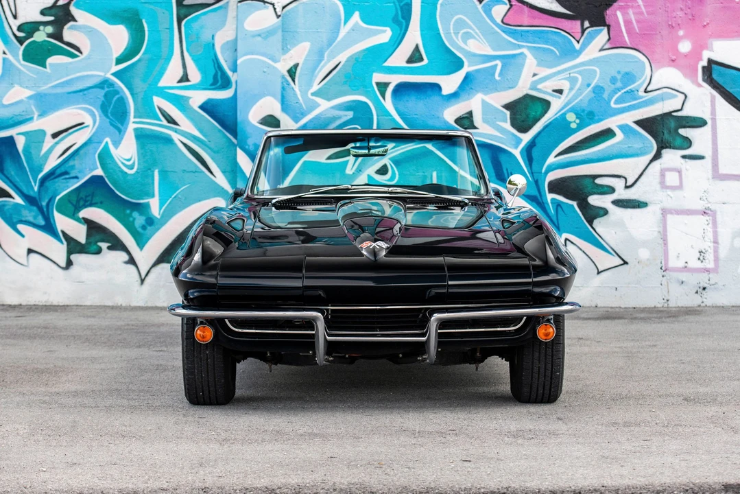 1965 Chevrolet Corvette C2 - Image 19 of 31