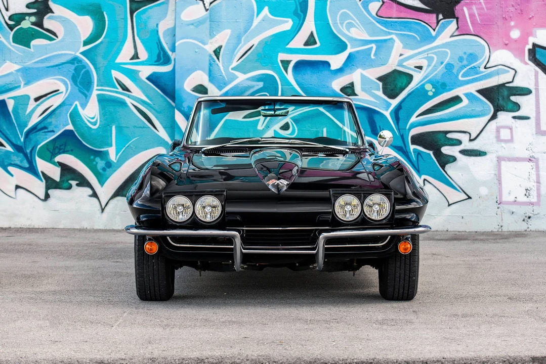 1965 Chevrolet Corvette C2 - Image 20 of 31