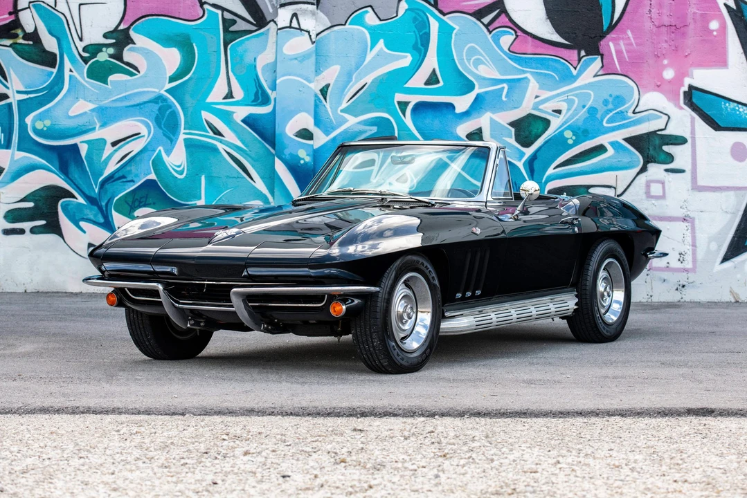 1965 Chevrolet Corvette C2 - Image 10 of 31