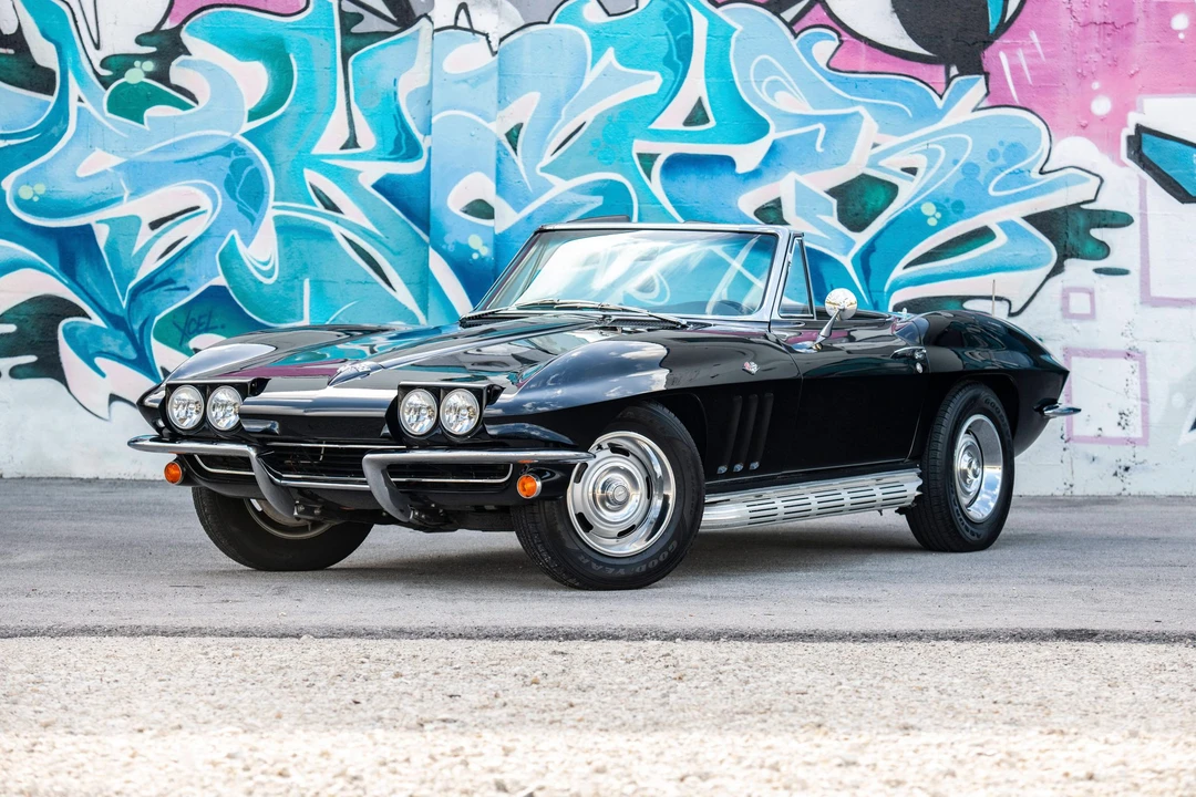 1965 Chevrolet Corvette C2 - Image 15 of 31