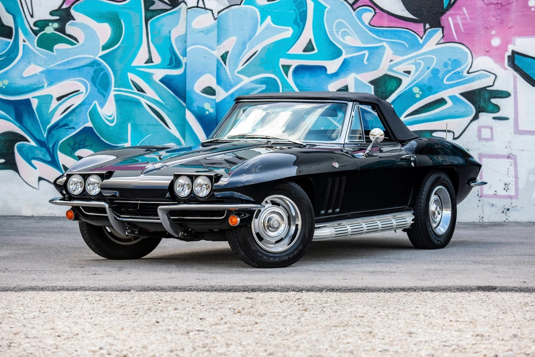 1965 Chevrolet Corvette C2 - Image 18 of 31