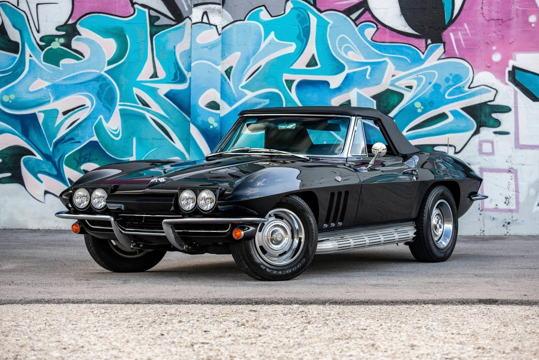 1965 Chevrolet Corvette C2 - Image 17 of 31