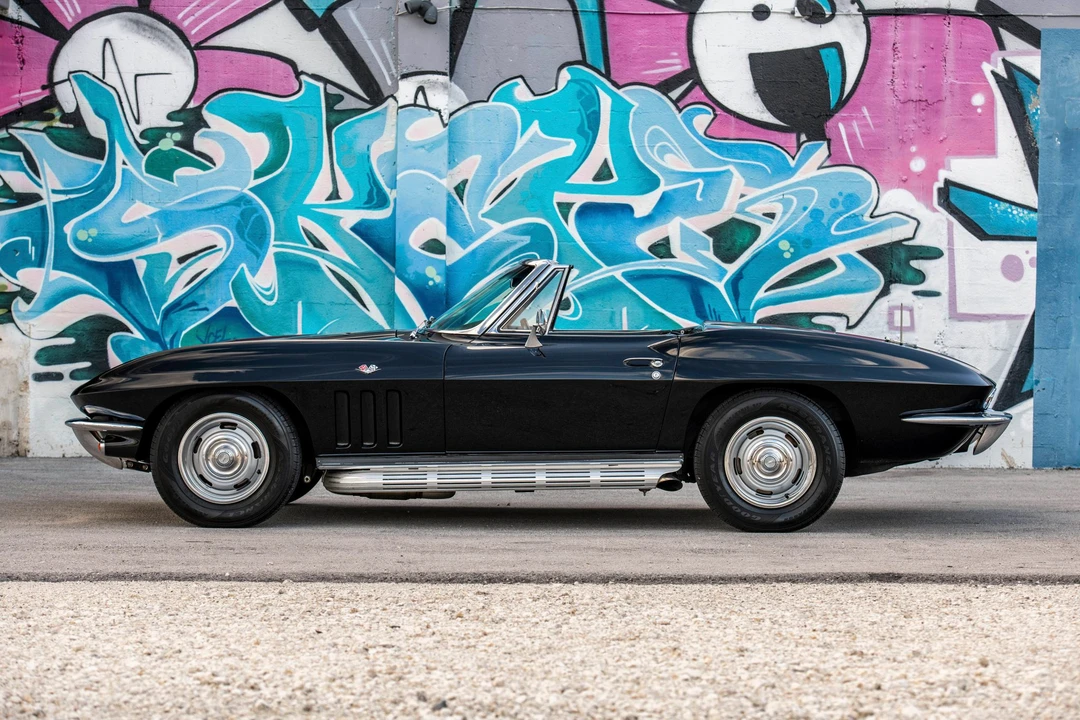 1965 Chevrolet Corvette C2 - Image 8 of 31