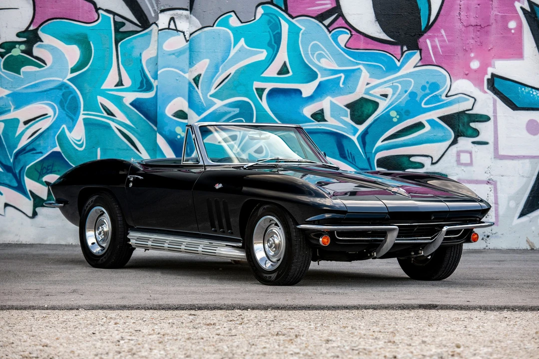 1965 Chevrolet Corvette C2 - Image 2 of 31