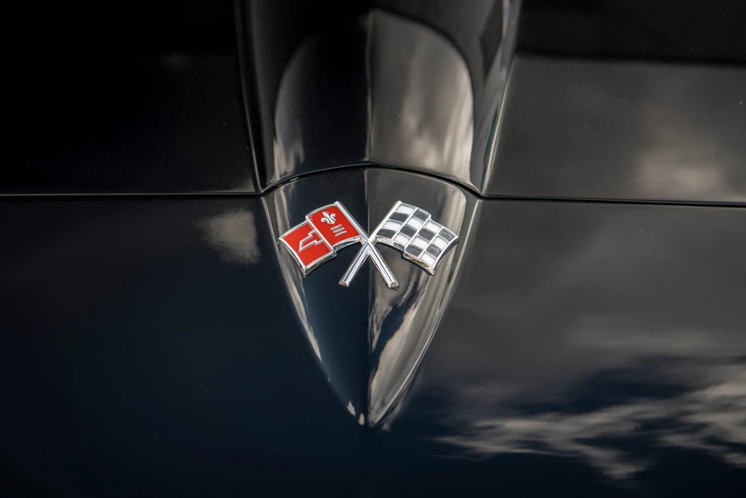 1965 Chevrolet Corvette C2 - Image 25 of 31