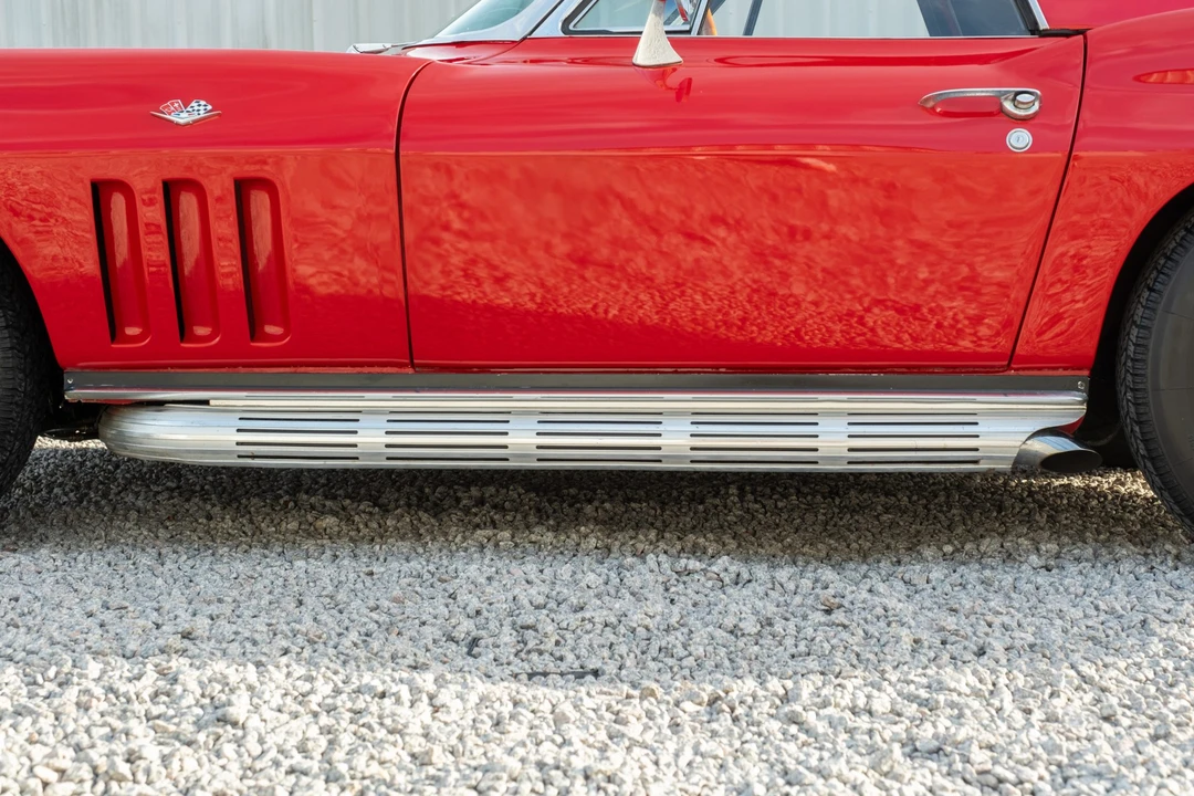 1965 Chevrolet Corvette C2 - Image 16 of 31