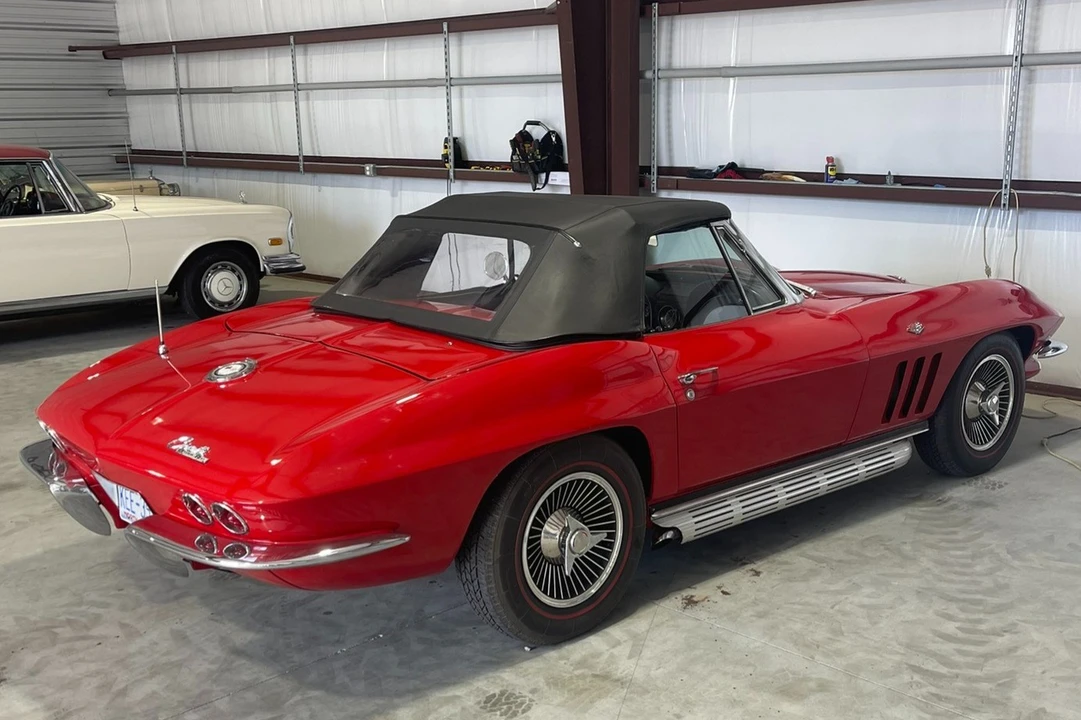 1965 Chevrolet Corvette C2 - Image 12 of 31