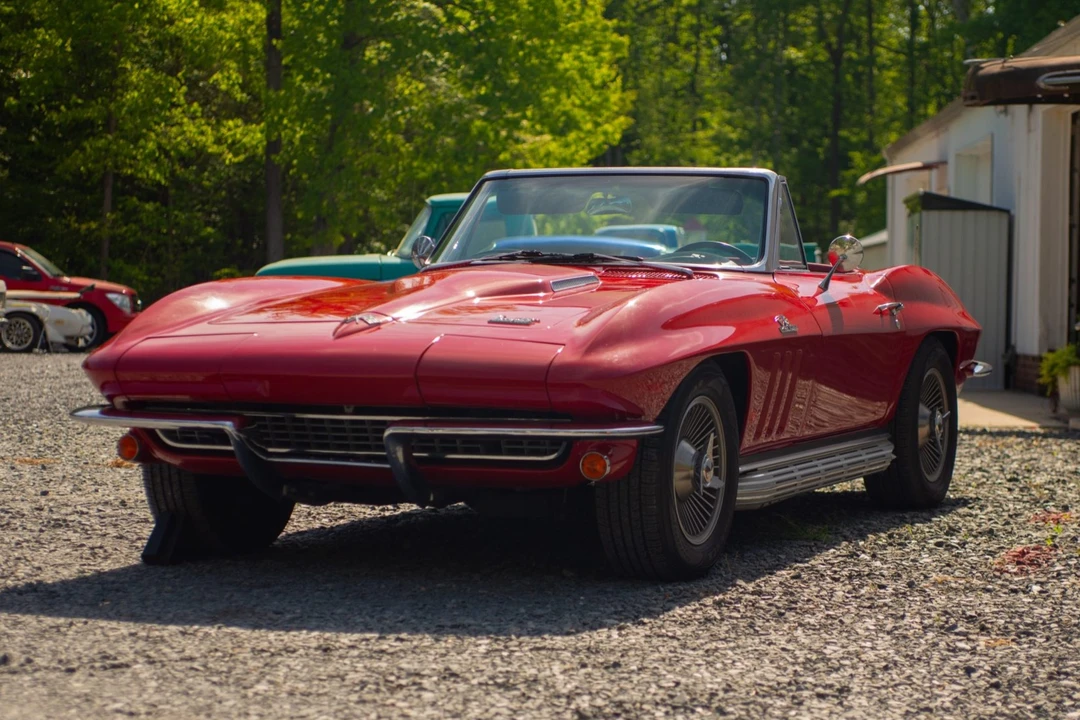 1966 Chevrolet Corvette C2 - Image 1 of 31