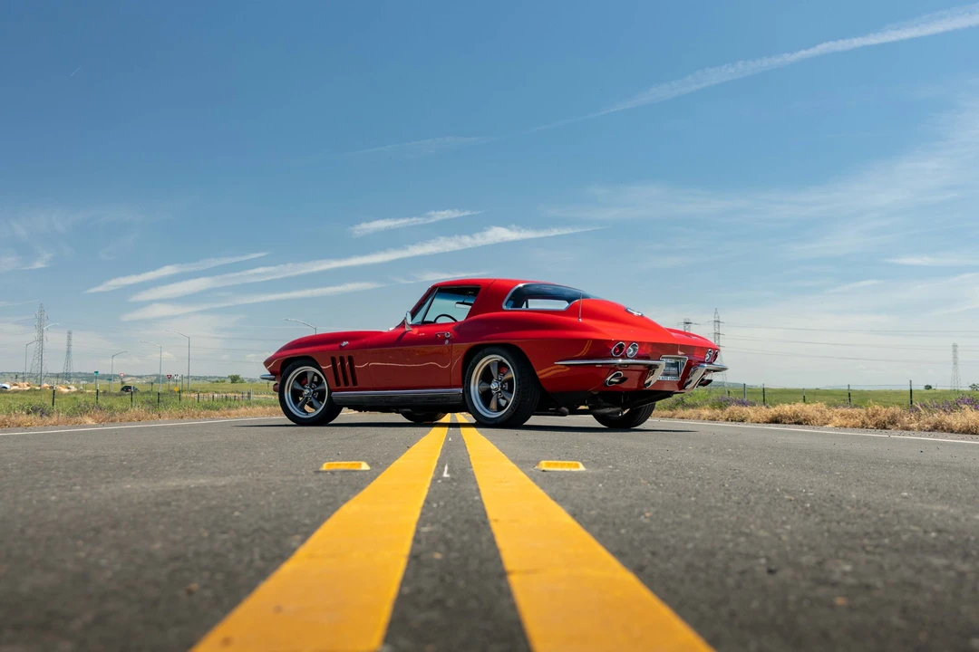 1966 Chevrolet Corvette C2 - Image 25 of 31