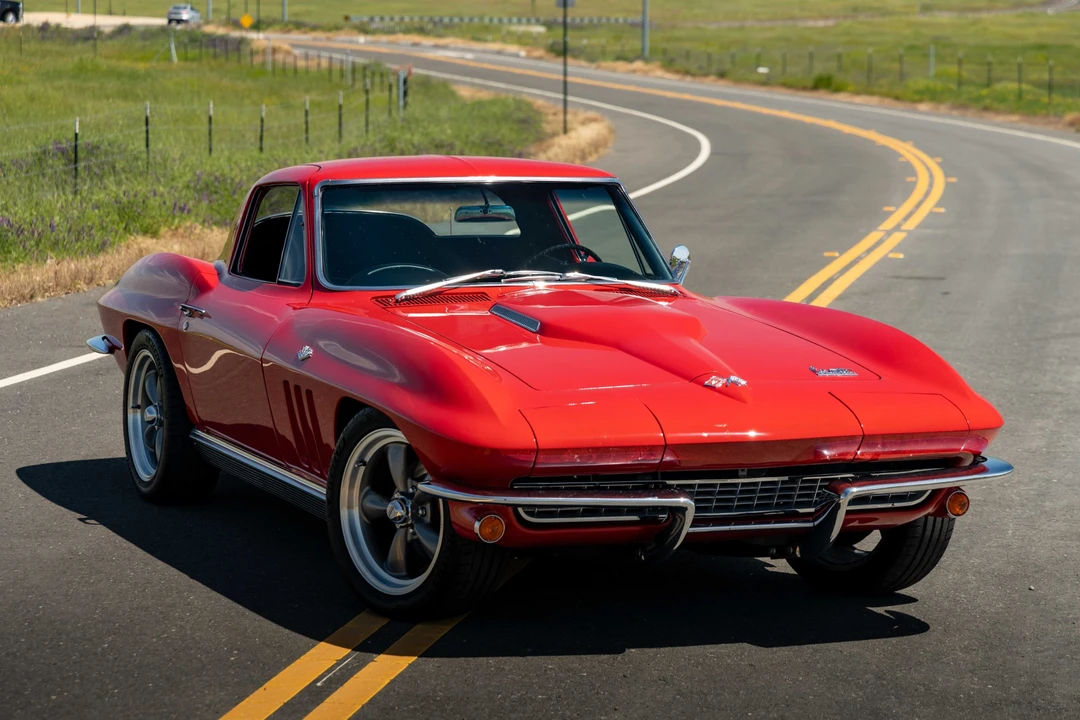 1966 Chevrolet Corvette C2 - Image 2 of 31
