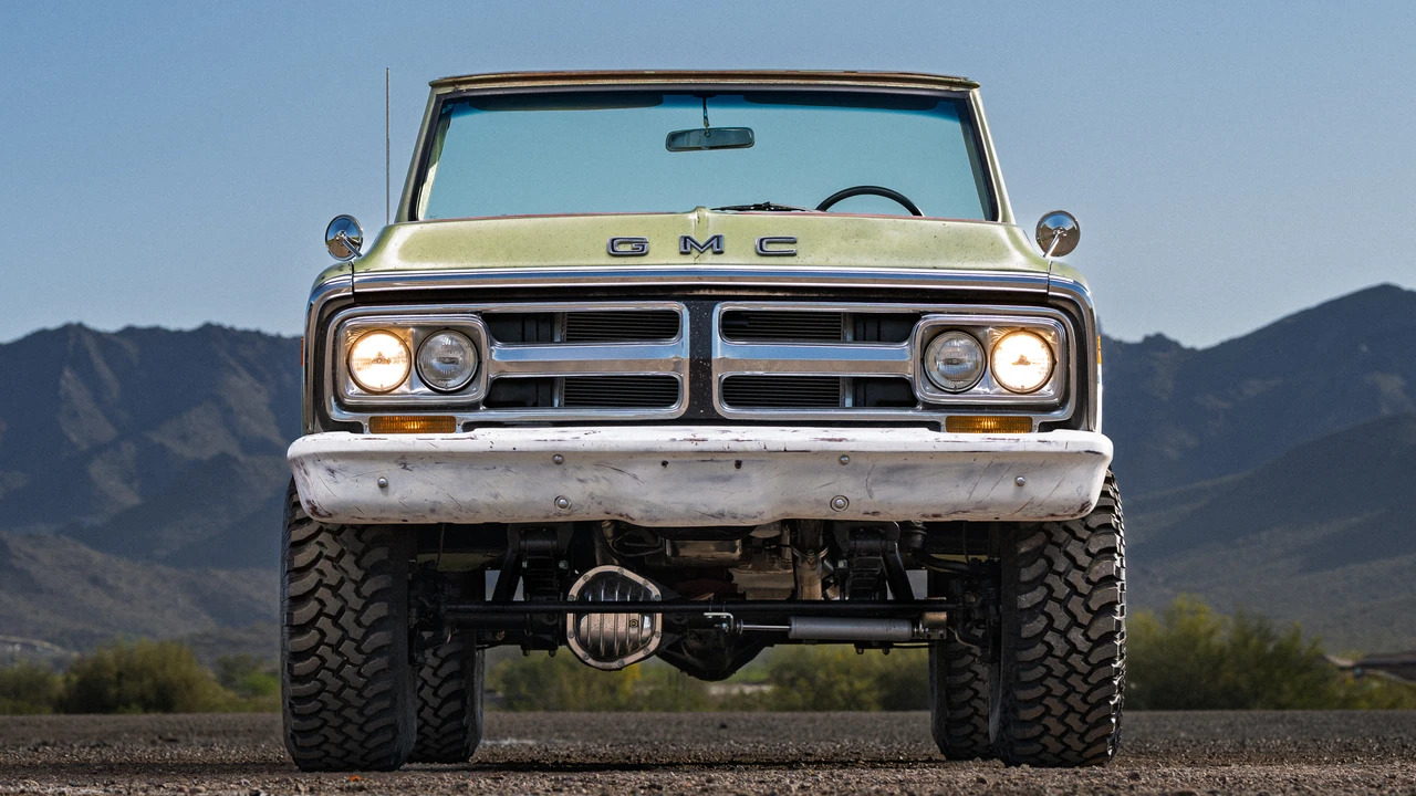 1970 GMC Jimmy 1st Gen - Image 16 of 31