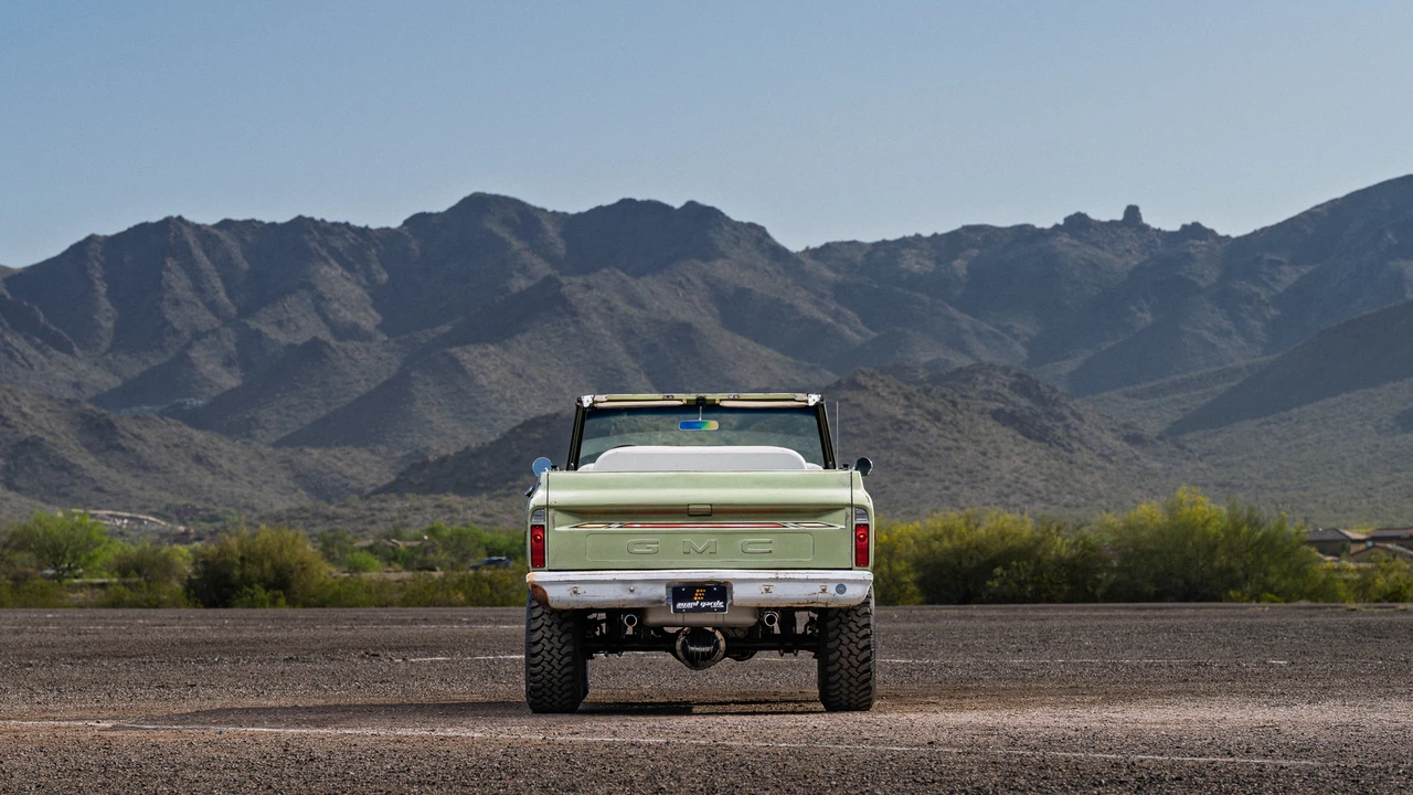1970 GMC Jimmy 1st Gen - Image 23 of 31