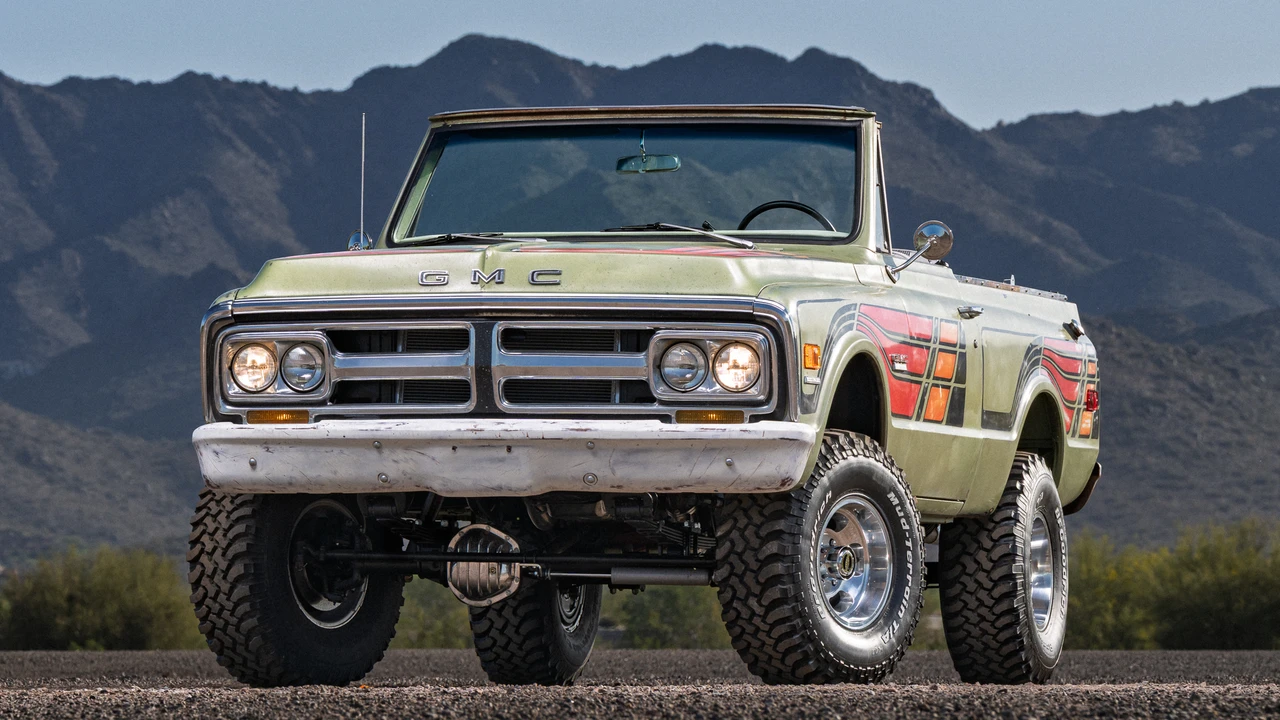 1970 GMC Jimmy 1st Gen - Image 7 of 31