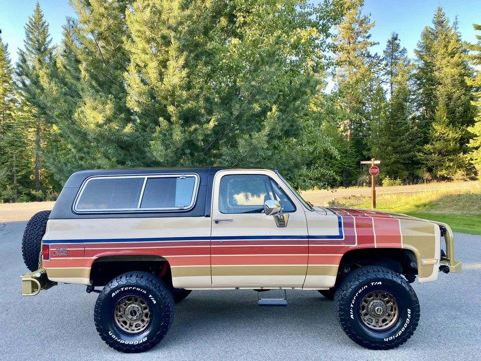 1984 GMC Jimmy 2nd Gen - Image 14 of 31