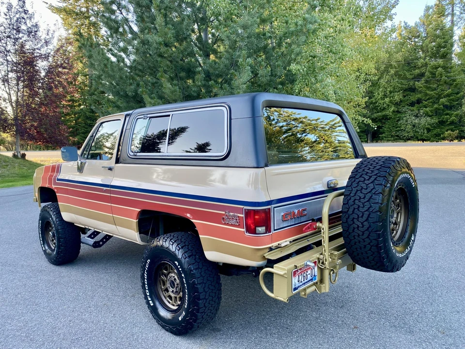 1984 GMC Jimmy 2nd Gen - Image 9 of 31