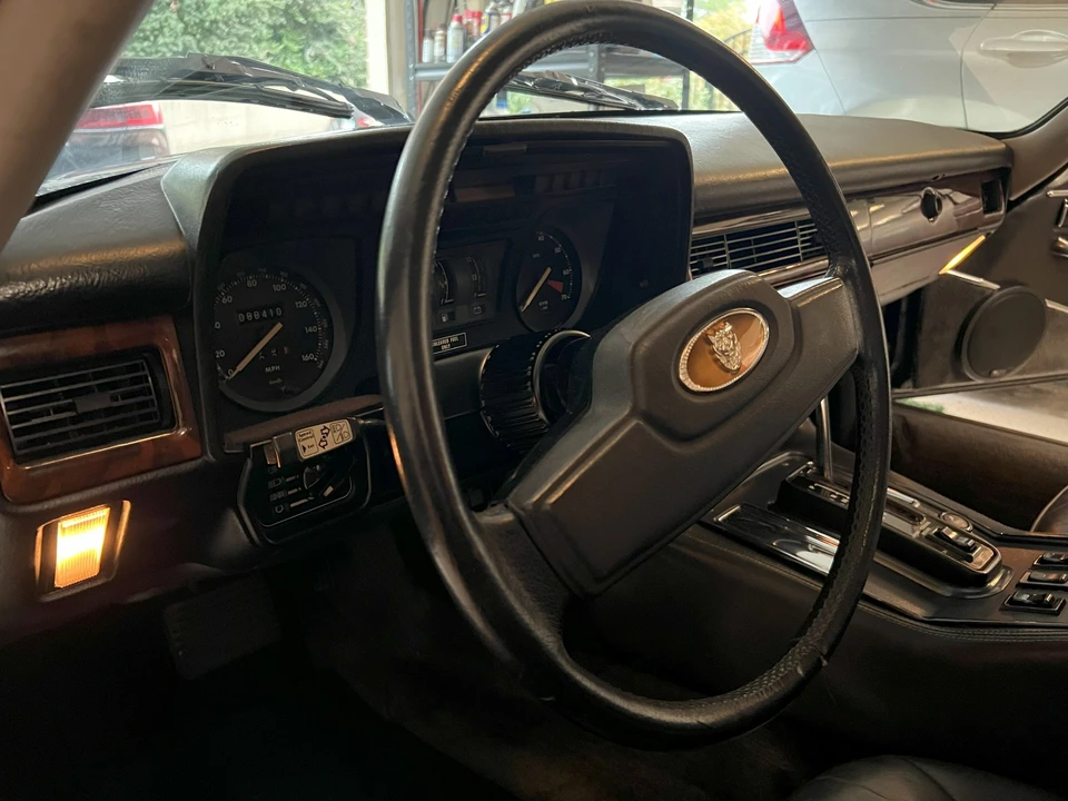 1986 Jaguar XJS - Image 29 of 31