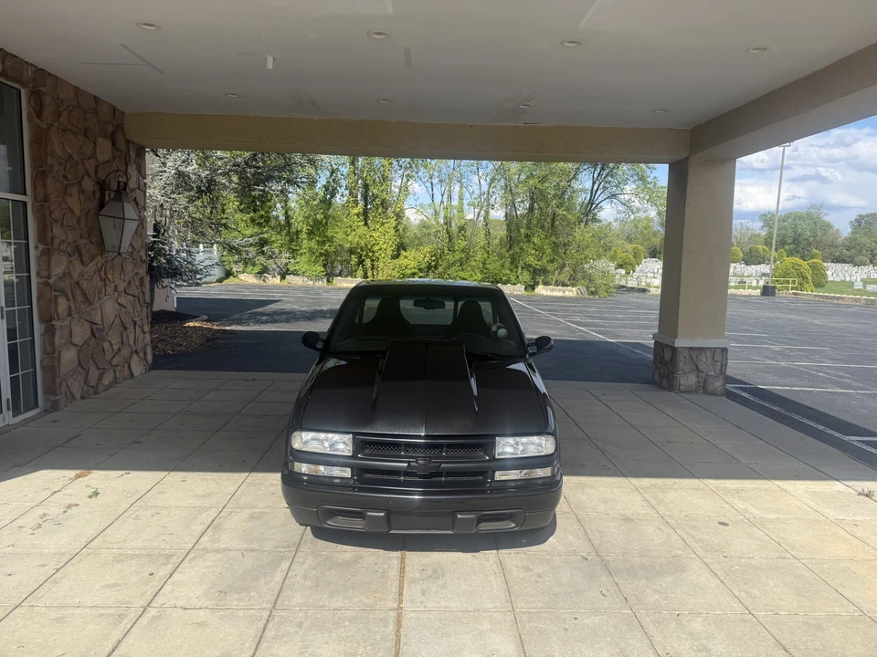2001 Chevrolet S-10 - Image 30 of 31