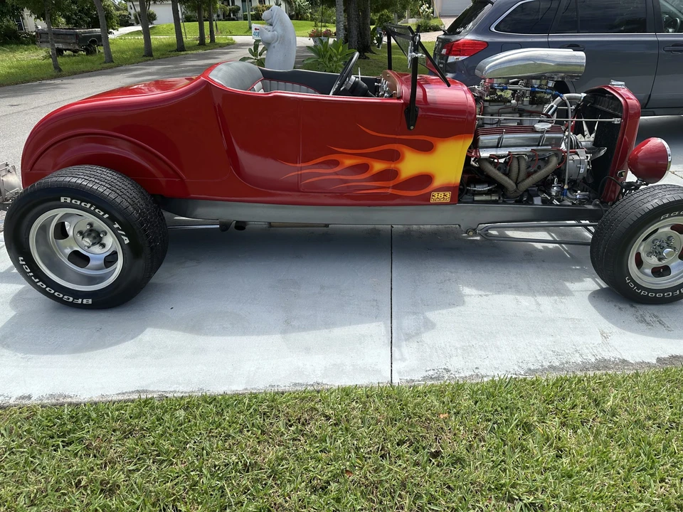 Ford Model T - Image 14 of 31