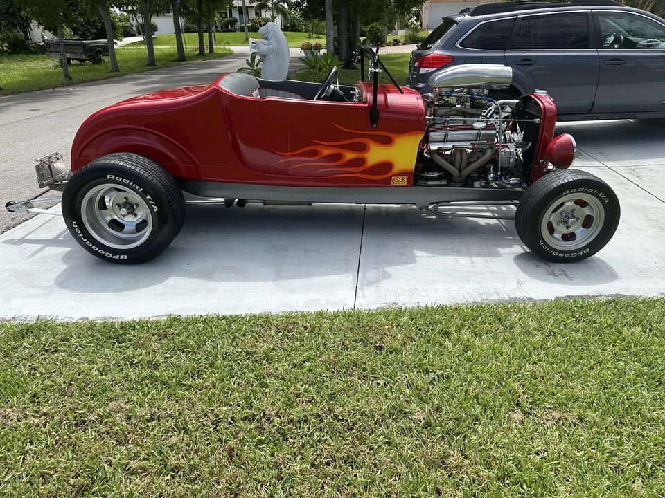 Ford Model T - Image 13 of 31