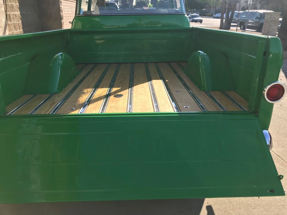 Chevrolet Task Force - Image 21 of 31