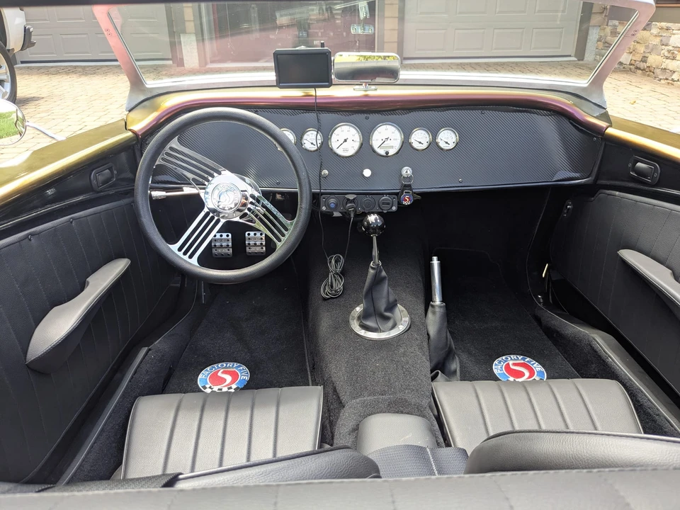 Factory Five Roadster - Image 31 of 31