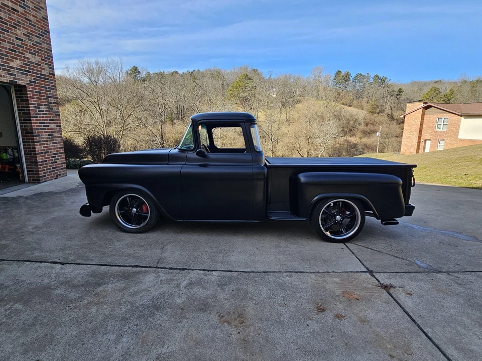 1959 Chevrolet Task Force - Image 8 of 31