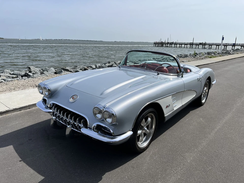 1960 Chevrolet Corvette C1 - Image 2 of 31