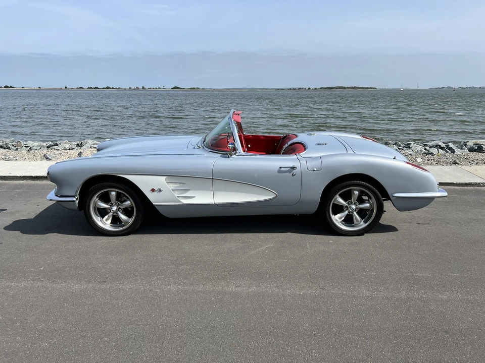 1960 Chevrolet Corvette C1 - Image 3 of 31