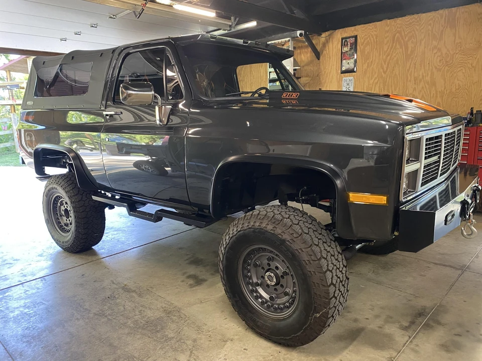 1987 GMC Jimmy 2nd Gen - Image 18 of 31