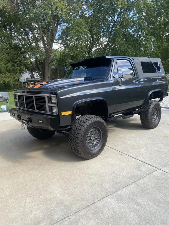 1987 GMC Jimmy 2nd Gen - Image 2 of 31