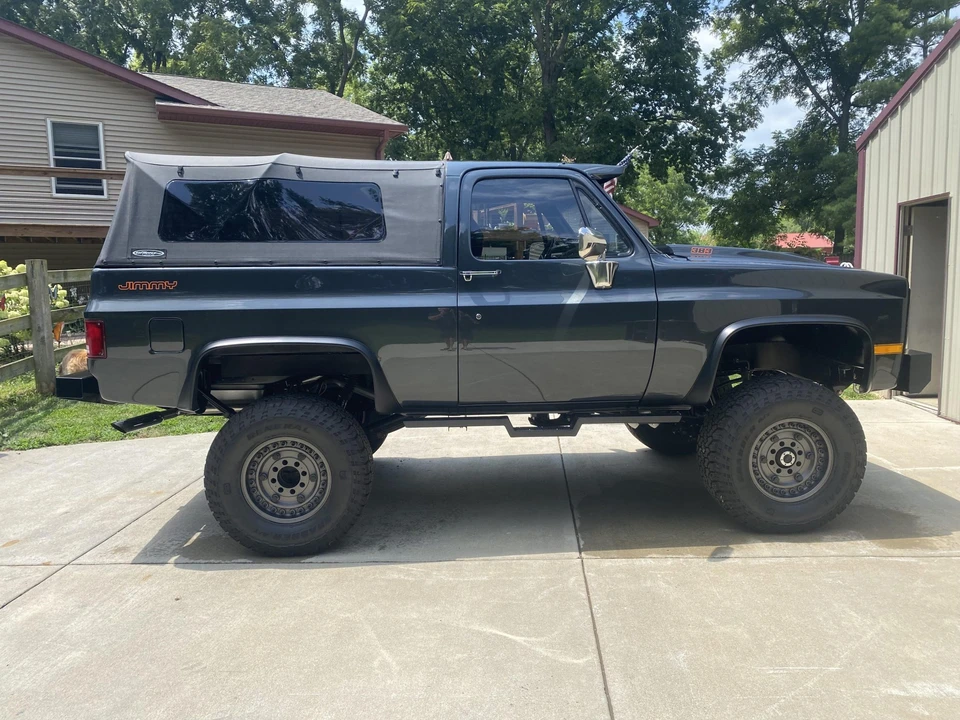 1987 GMC Jimmy 2nd Gen - Image 8 of 31