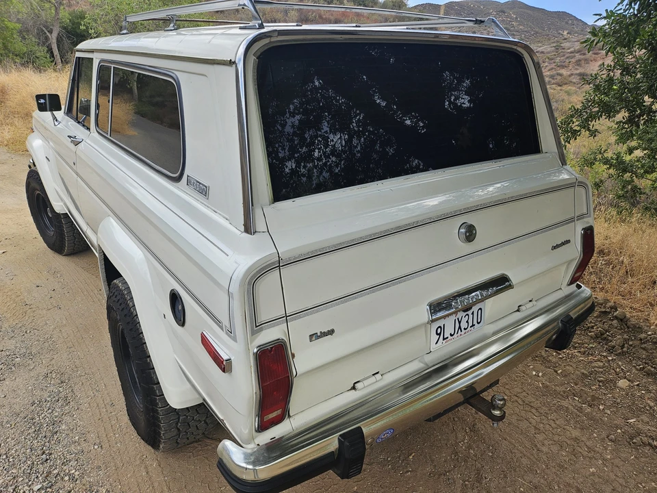 1983 Jeep SJ Cherokee - Image 15 of 31