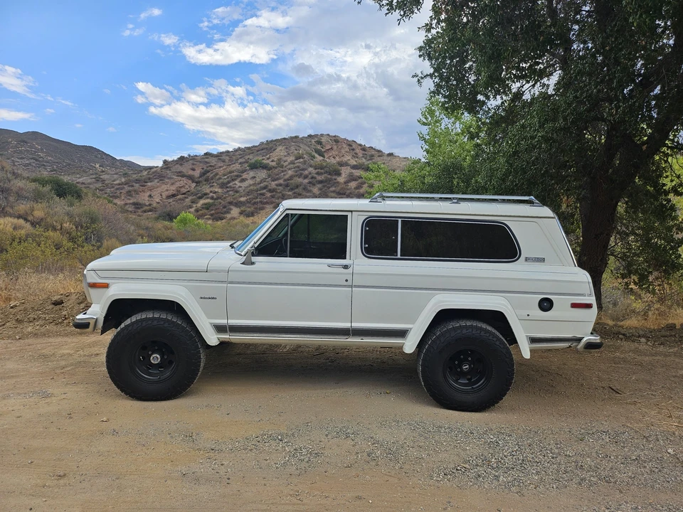 1983 Jeep SJ Cherokee - Image 10 of 31