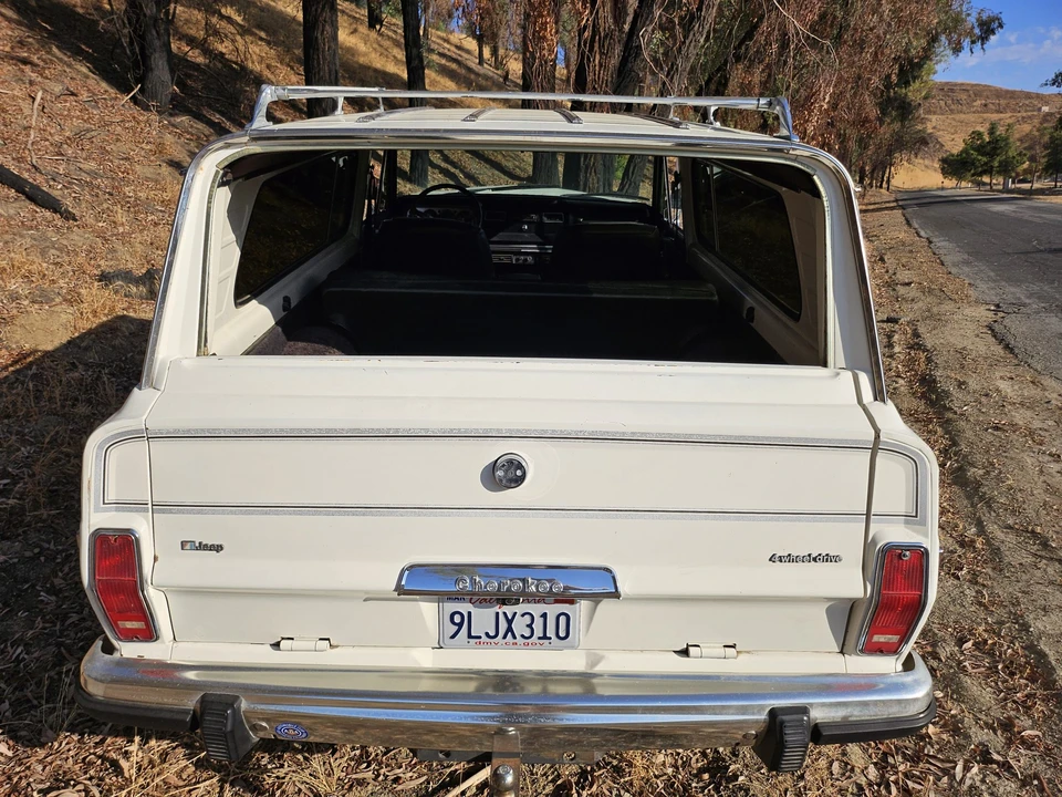 1983 Jeep SJ Cherokee - Image 17 of 31