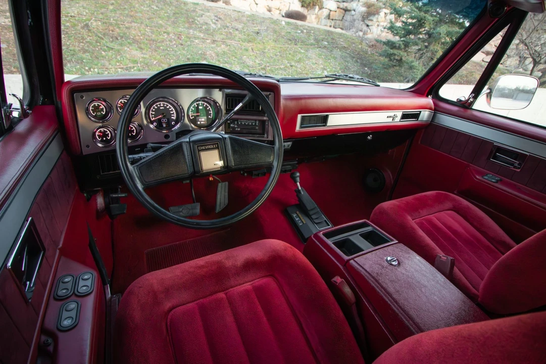 1987 Chevrolet K5 Blazer 2nd Gen - Image 6 of 9