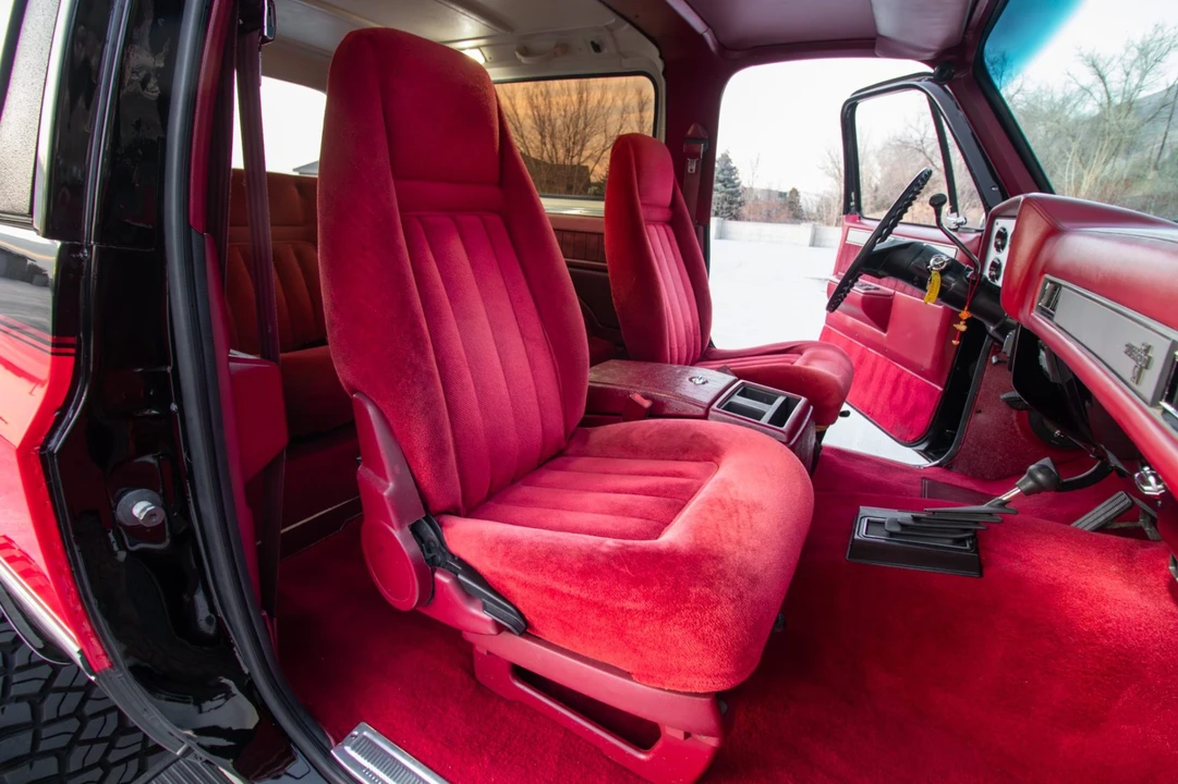 1987 Chevrolet K5 Blazer 2nd Gen - Image 4 of 9