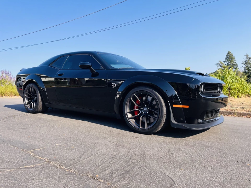 2023 Dodge Challenger SRT Hellcat 3rd Gen - Image 6 of 31
