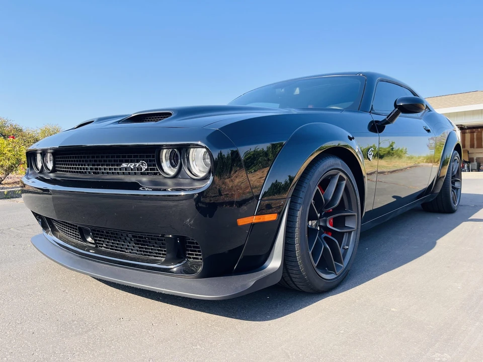 2023 Dodge Challenger SRT Hellcat 3rd Gen - Image 2 of 31