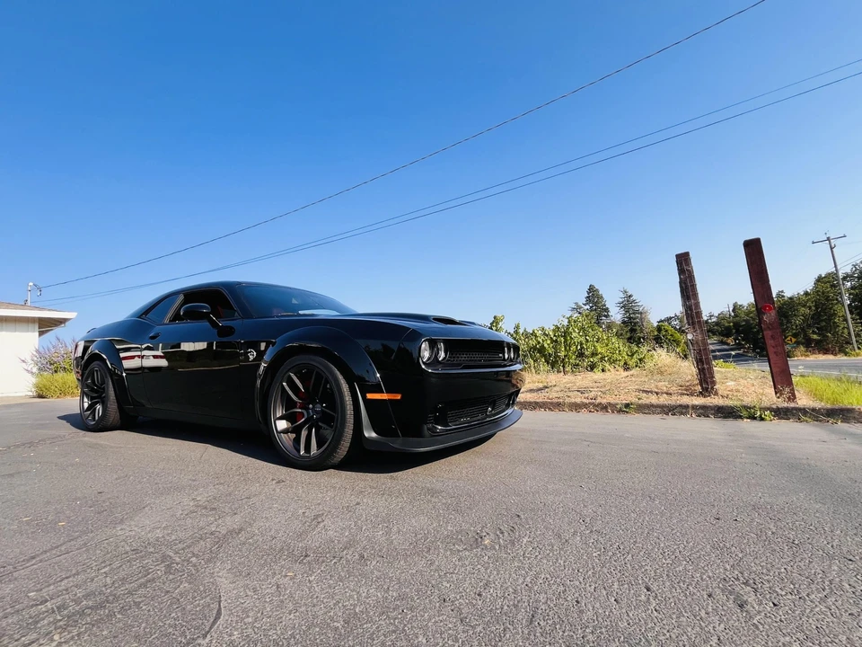 2023 Dodge Challenger SRT Hellcat 3rd Gen - Image 9 of 31