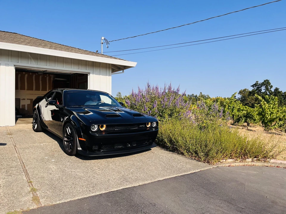 2023 Dodge Challenger SRT Hellcat 3rd Gen - Image 11 of 31