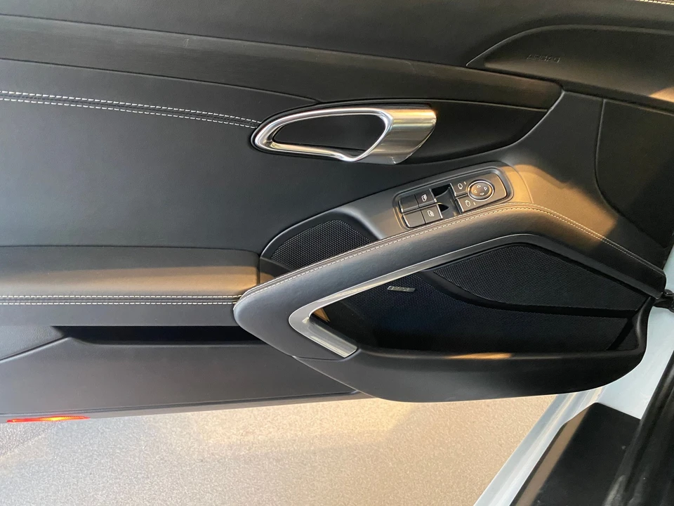 2017 Porsche 991 Carrera GTS - Image 10 of 12