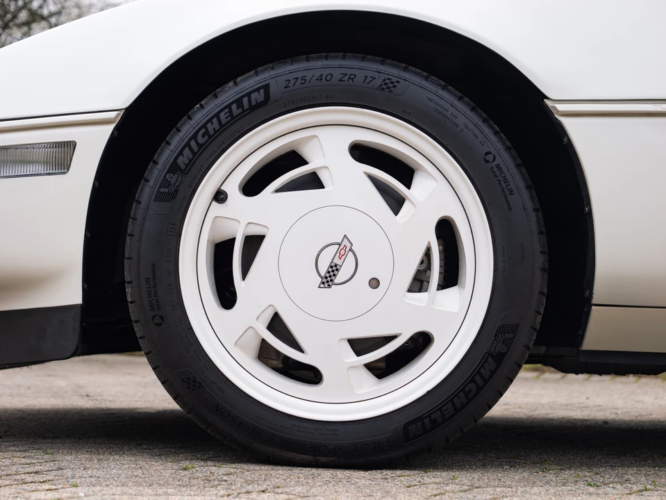 1988 Chevrolet Corvette C4 - Image 27 of 31