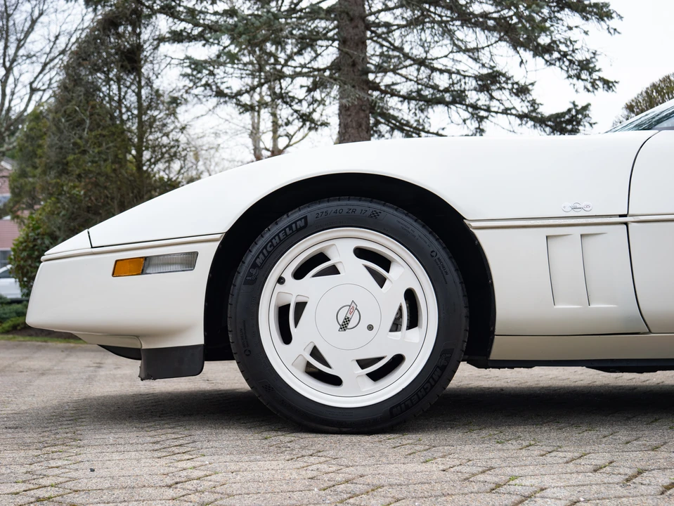 1988 Chevrolet Corvette C4 - Image 28 of 31