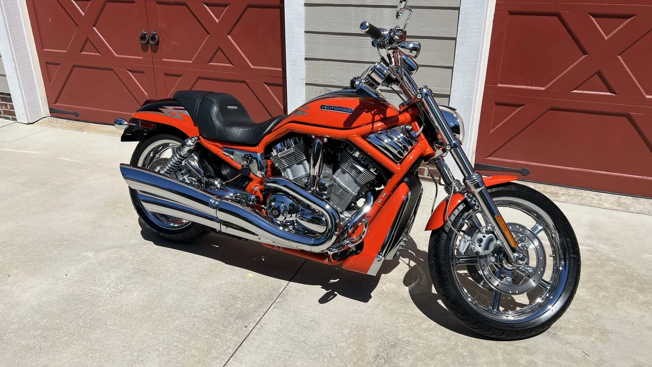 2005 Harley-Davidson CVO - Image 5 of 31