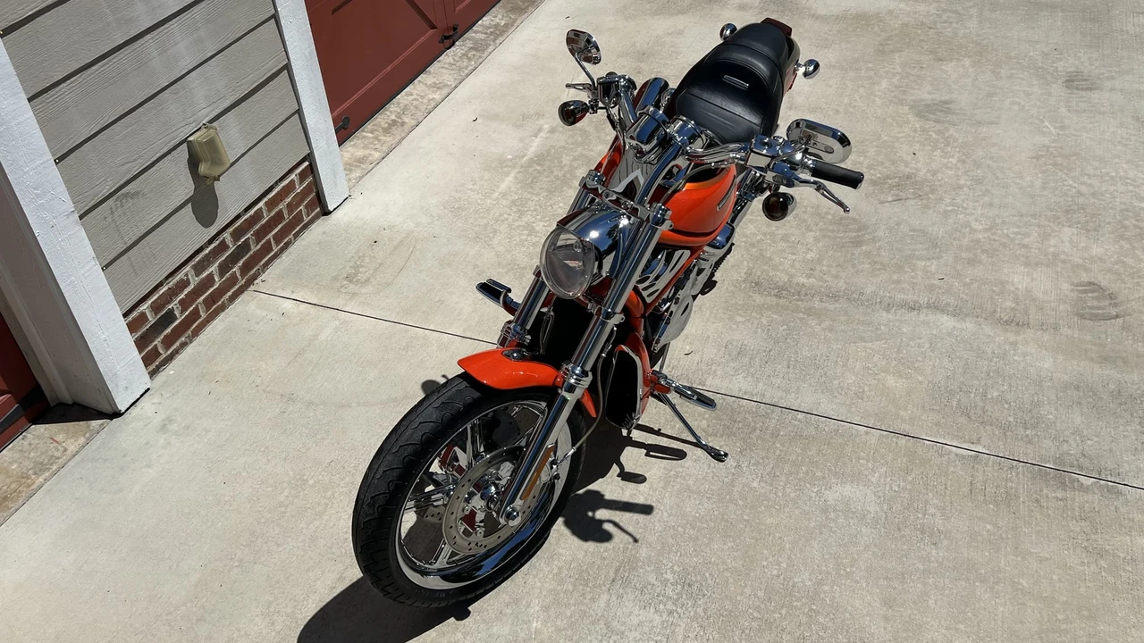 2005 Harley-Davidson CVO - Image 13 of 31