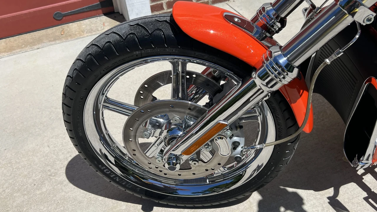 2005 Harley-Davidson CVO - Image 30 of 31