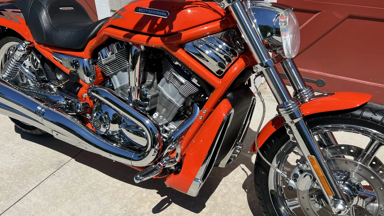 2005 Harley-Davidson CVO - Image 26 of 31